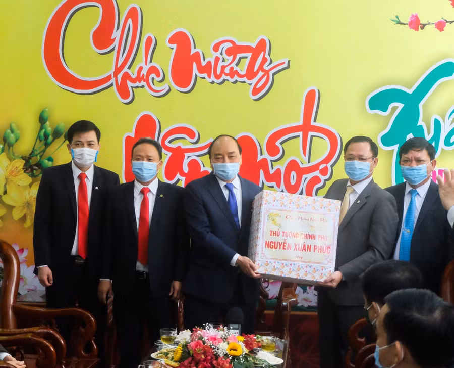 Thủ tướng Nguyễn Xuân Phúc thăm và chúc Tết quận ủy Hải Châu.