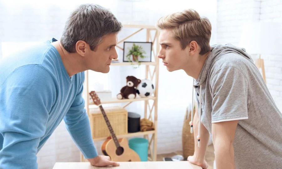 Cha mẹ không nên áp đặt toàn bộ suy nghĩ của người lớn cho con. Ảnh minh họa. Cha mẹ không nên áp đặt toàn bộ suy nghĩ của người lớn cho con. Ảnh minh họa.