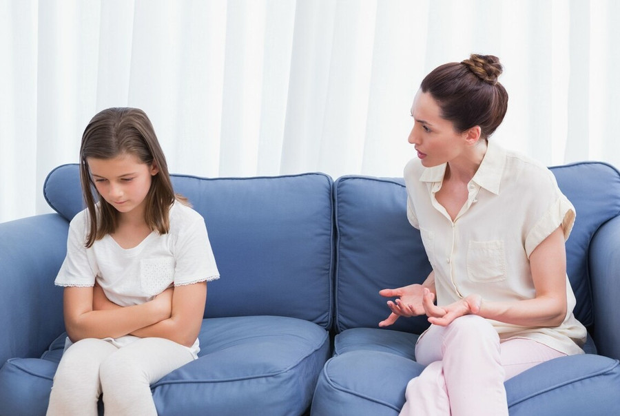 Cha mẹ nên nhẫn nhịn và khéo léo xử trí khi con nổi loạn. Ảnh minh họa. Cha mẹ nên nhẫn nhịn và khéo léo xử trí khi con nổi loạn. Ảnh minh họa.