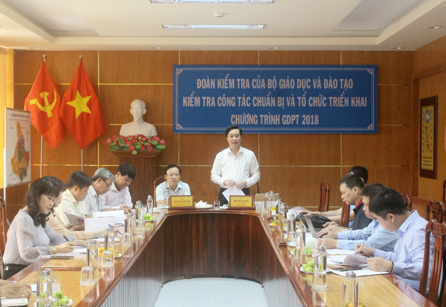 Ông Đỗ Đức Quế - Phó Vụ trưởng, Vụ Giáo dục Trung học (Bộ GD&ĐT) phát biểu tại buổi làm việc Ông Đỗ Đức Quế - Phó Vụ trưởng, Vụ Giáo dục Trung học (Bộ GD&ĐT) phát biểu tại buổi làm việc