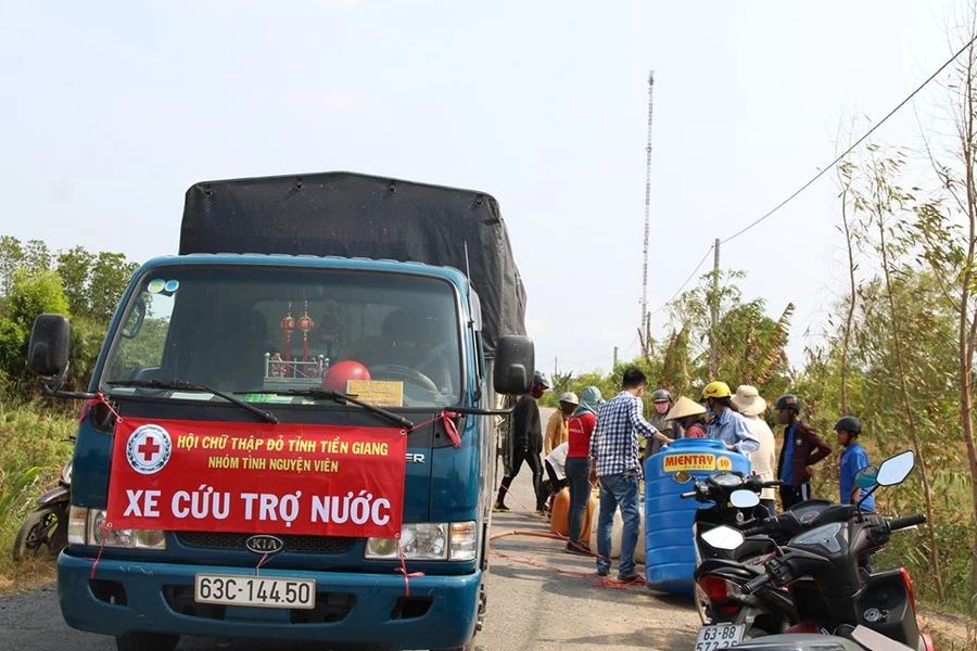 Tiền Giang: Sẻ chia nước ngọt vùng hạn, mặn