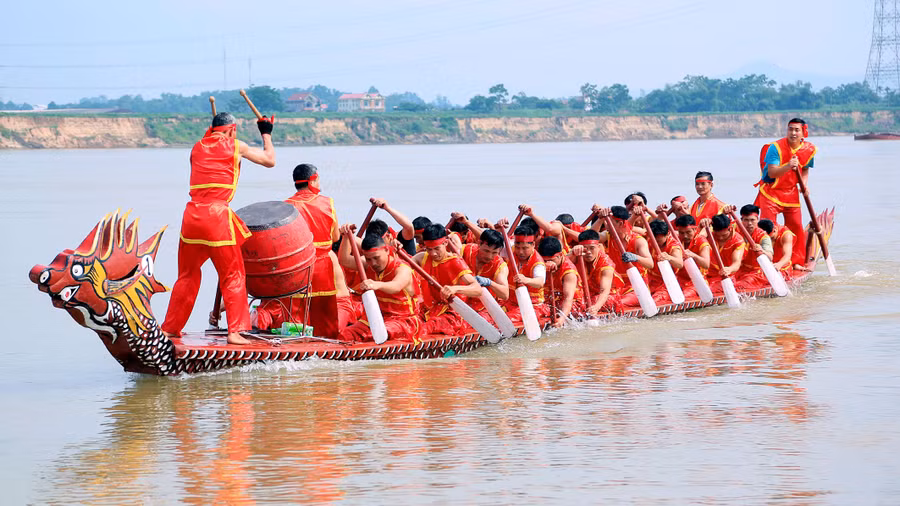 Lễ hội Bơi trải Tứ Yên, huyện Sông Lô, tỉnh Vĩnh Phúc. Ảnh: INT.