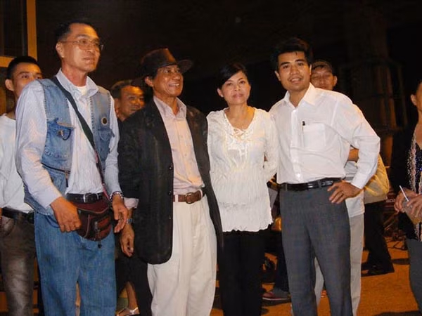 Cuối cùng, Chế Linh phải lên kế hoạch bắt cóc Vương Nga 3 tháng để có thêm thời gian thuyết phục gia đình của người yêu.