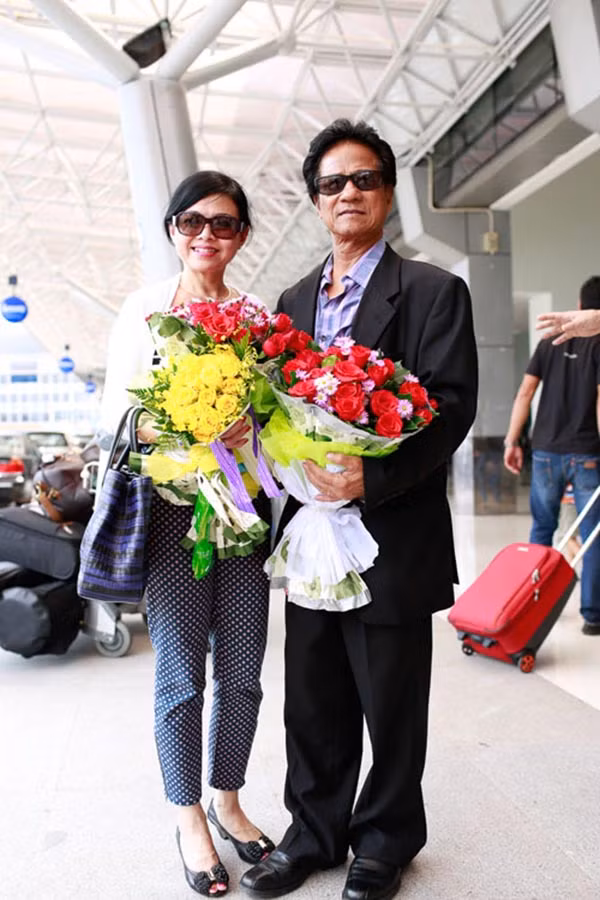 Trải qua những chuỗi ngày sóng gió khi không nhận được sự đồng thuận, song Chế Linh và Vương Nga cũng đến được bến bờ hạnh phúc khi ván đã đóng thuyền.