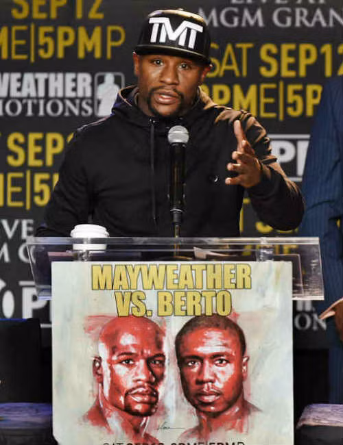 “Nữ hoàng UFC” diện bikini thả dáng trên biển ảnh 6