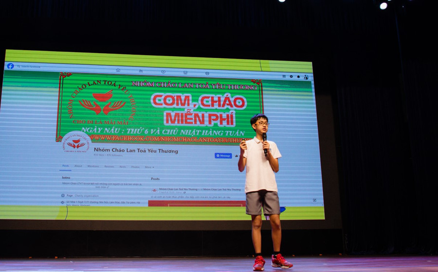 Nhóm cháo lan tỏa yêu thương là một dự án vì cộng đồng học sinh The Dewey Schools thực hiện. Nhóm cháo lan tỏa yêu thương là một dự án vì cộng đồng học sinh The Dewey Schools thực hiện.