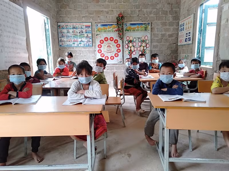 Trường PTDTBT-TH Chung Chải số 1 đã chủ động kêu gọi xã hội hóa SGK ngay từ dịp hè.