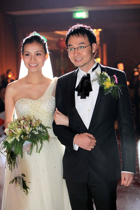 Gia đình hạnh phúc của Hoa hậu Thùy Lâm Gia đình hạnh phúc của Hoa hậu Thùy Lâm 1