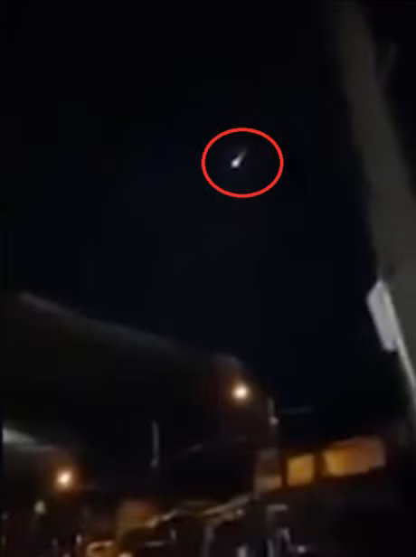 Qua cau lua mau xanh bi an quet qua bau troi Nam My - Anh 1