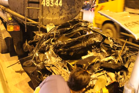 Hien truong vu tai nan kinh hoang tren cau Phu My - Anh 2