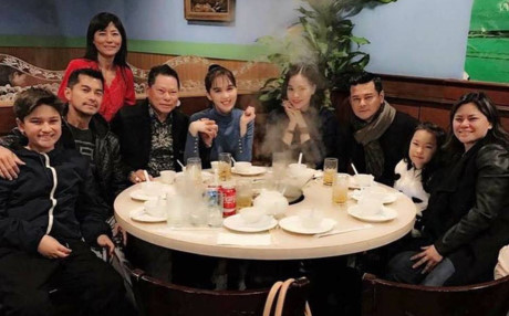 Hai con nhưng con dâu của tỷ phú Hoàng Kiều còn đẹp hơn Ngọc Trinh - Ảnh 1 Hai con nhung con dau cua ty phu Hoang Kieu con dep hon Ngoc Trinh - Anh 1