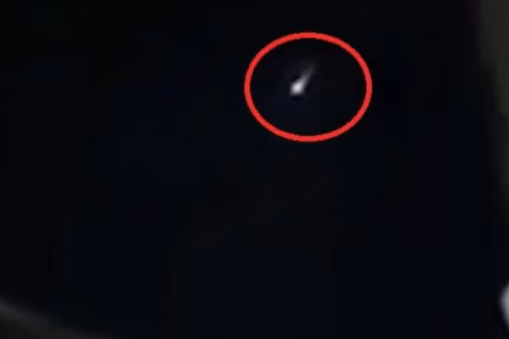 Quả cầu lửa màu xanh bí ẩn quét qua bầu trời Nam Mỹ