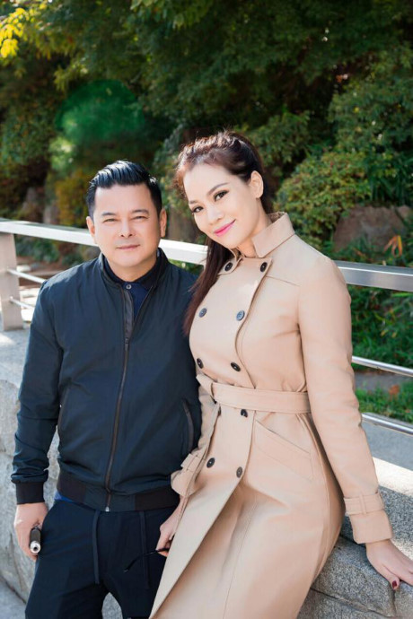 Hai con nhưng con dâu của tỷ phú Hoàng Kiều còn đẹp hơn Ngọc Trinh - Ảnh 2 Hai con nhung con dau cua ty phu Hoang Kieu con dep hon Ngoc Trinh - Anh 2