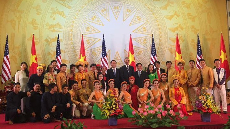 Nhiều tiết mục âm nhạc dân gian Việt Nam đã được trình diễn. Ảnh: FBNV Nhiều tiết mục âm nhạc dân gian Việt Nam đã được trình diễn. Ảnh: FBNV