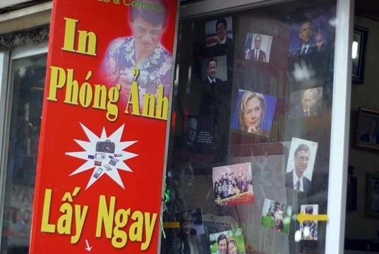 Cửa hàng Việt Nam "ăn theo" chuyến thăm của TT Obama