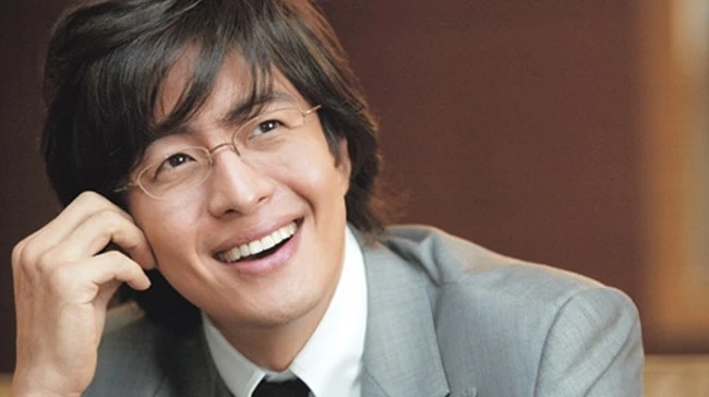 Hé lộ màn cầu hôn của Bae Yong Joon