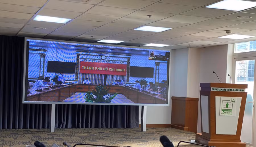 Quang cảnh buổi họp báo trực tuyến về phương án tổ chức kỳ thi tốt nghiệp THPT năm học 2021