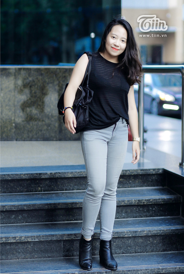 Giới trẻ Hà Nội đọ sắc với trang phục mát mẻ quyến rũ