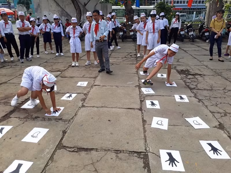 Tham gia trò chơi rèn kỹ năng sống