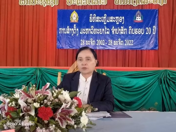 Bà Khanhthaly Siliphongphanh, Thứ trưởng Bộ Giáo dục và Thể thao nước Cộng hòa Dân chủ Nhân dân Lào phát biểu chỉ đạo.