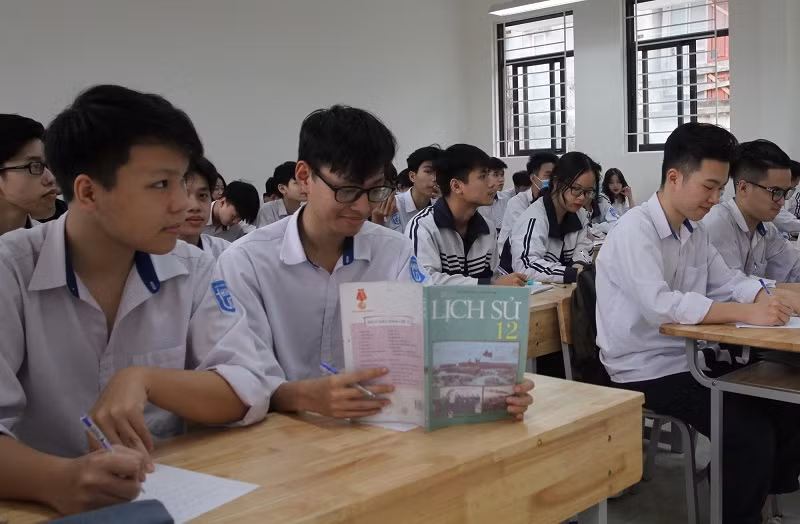 Học sinh cần nắm chắc kiến thức trong chương trình sách giáo khoa. Ảnh:TG