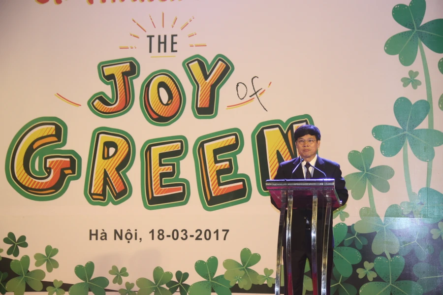 The joy of green - sự kiện nhuộm xanh của Ireland được tổ chức tại vườn hoa Lý Thái Tổ (Hà Nội)