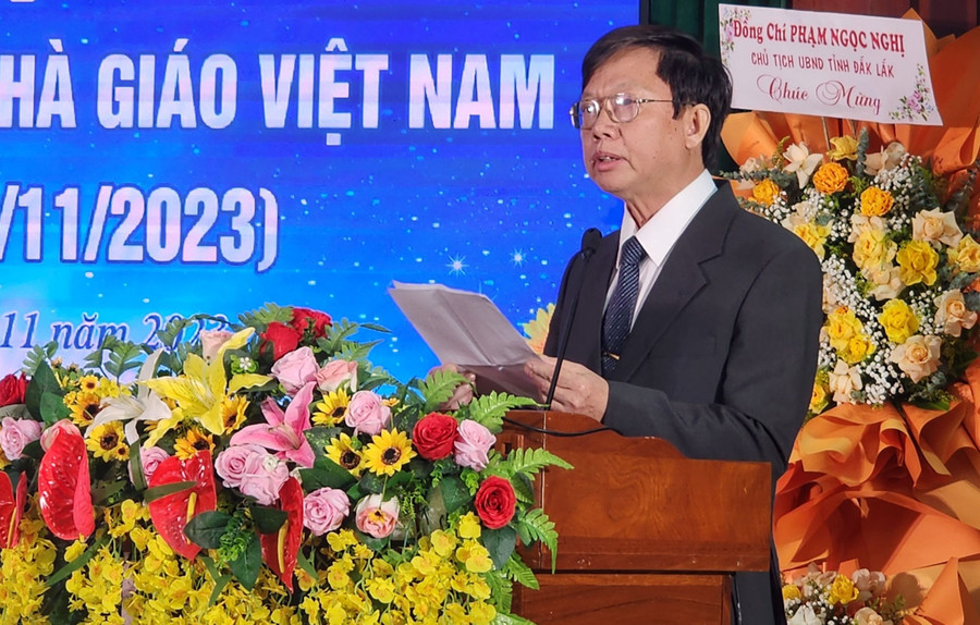 NGƯT Nguyễn Ngọc Thái phát biểu tại buổi gặp mặt tri ân các thế hệ nhà giáo tỉnh Đắk Lắk năm 2023. Ảnh: Thành Tâm NGƯT Nguyễn Ngọc Thái phát biểu tại buổi gặp mặt tri ân các thế hệ nhà giáo tỉnh Đắk Lắk năm 2023. Ảnh: Thành Tâm