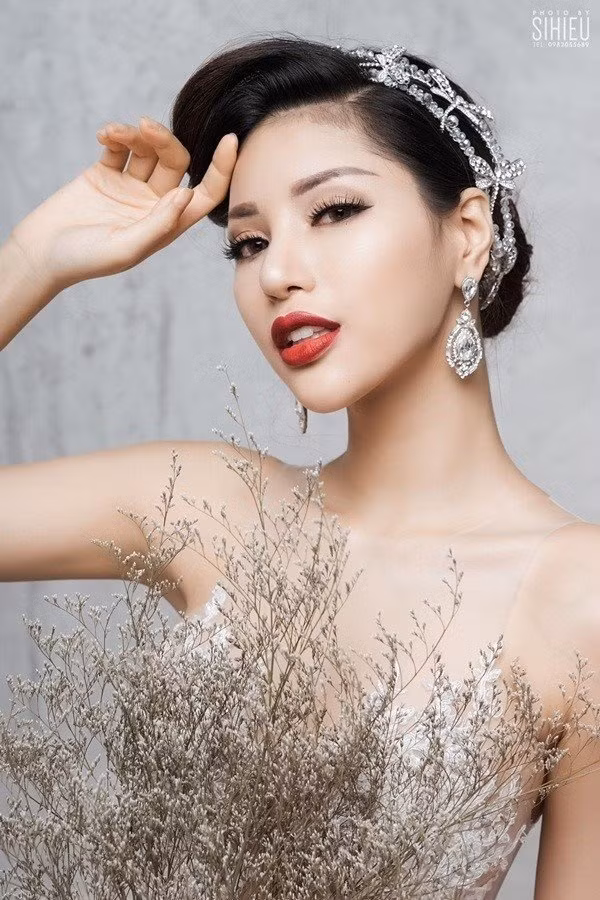 Xu hướng trang điểm thời thượng được các cô dâu lựa chọn nhiều nhất hiện nay ảnh 4