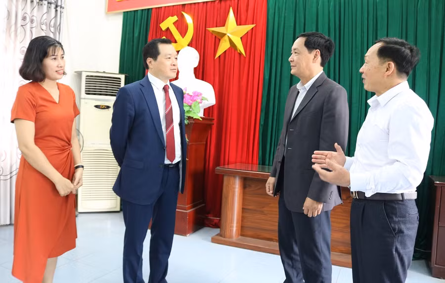 Các đại biểu tham dự hội nghị 