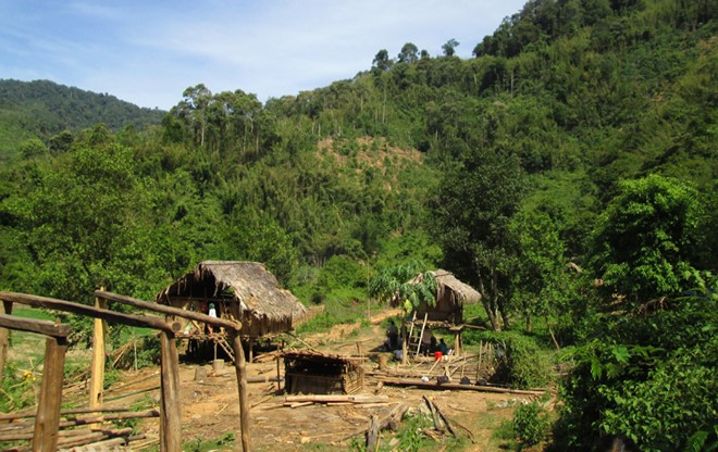 Hiện trường vụ án không có nhiều manh mối khiến cơ quan điều tra gặp nhiều khó khăn trong việc truy lùng hung thủ. Hiện trường vụ án không có nhiều manh mối khiến cơ quan điều tra gặp nhiều khó khăn trong việc truy lùng hung thủ.