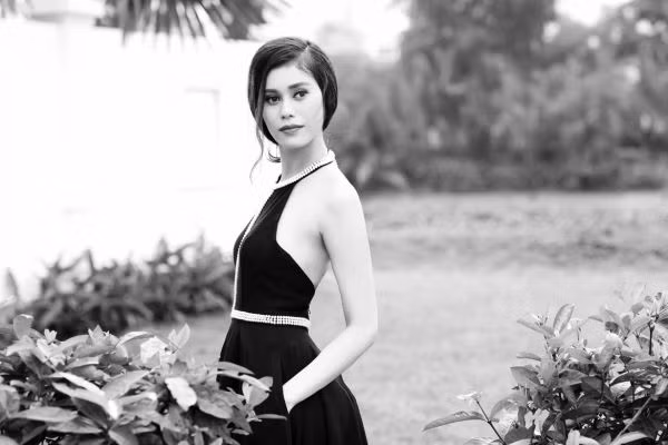 Hình ảnh: Top 3 siêu mẫu Việt Nam trở lại sau 2 lần tự tử không thành số 7