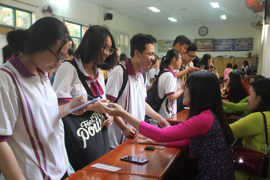 Thử thách nhỏ: Hát một vài câu dân ca Nam Bộ, cải lương, vọng cổ...