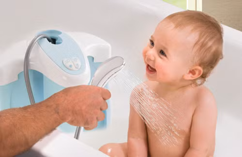 Cách dạy con tập bơi khi bố mẹ không biết bơi - Hình 3 Cách dạy con tap boi khi bó mẹ khong bíet boi-Hinh-3