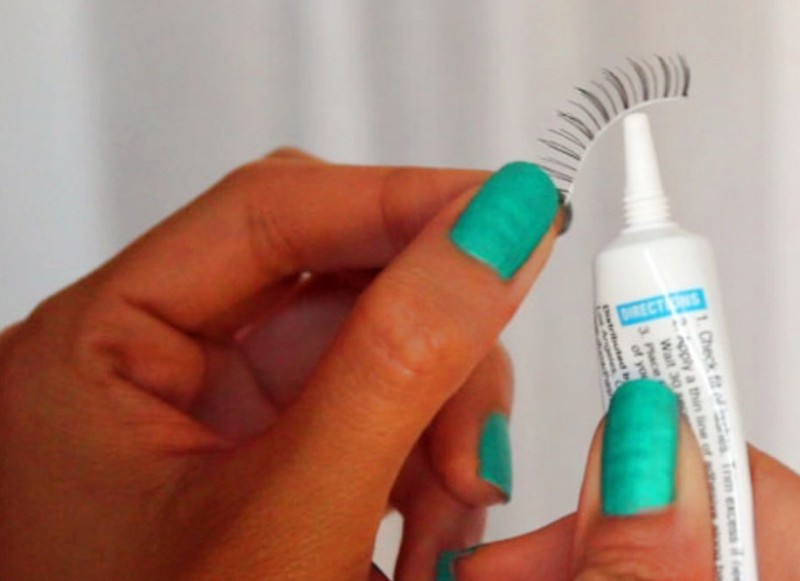 Những lỗi trang điểm làm bạn già nua, xấu xí - Hình 7 Nhung loi trang diem lam ban gia nua, xau xi-Hinh-7