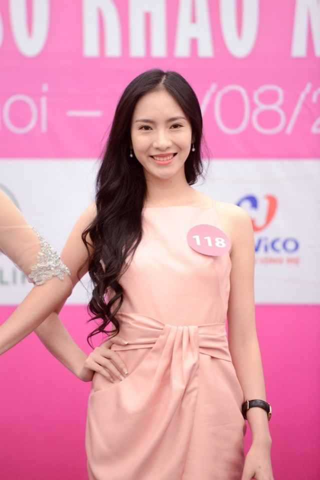 Ngắm những gương mặt ấn tượng ở Hoa hậu Hoàn vũ Việt Nam 2015 ảnh 5 Ngắm những gương mặt ấn tượng ở Hoa hậu Hoàn vũ Việt Nam 2015 ảnh 5
