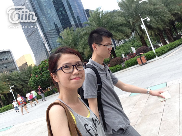 Chuyện tình đẹp như ngôn tình của cặp đôi yêu nhau từ nửa vòng trái đất