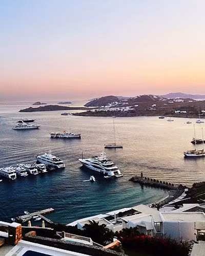 Cuộc sống sang chảnh của công chúa Hy Lạp ảnh 7