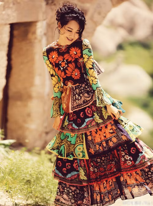 Người đẹp "Tiếu ngạo giang hồ" khoe nhan sắc tứ tuần ảnh 2