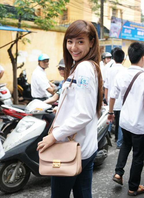 Cận cảnh nhan sắc các hot girl Việt khi chưa 18 tuổi ảnh 5 Cận cảnh nhan sắc các hot girl Việt khi chưa 18 tuổi ảnh 5