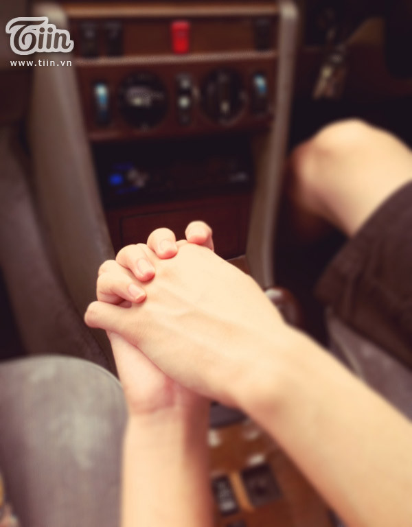 Chuyện tình đẹp như ngôn tình của cặp đôi yêu nhau từ nửa vòng trái đất