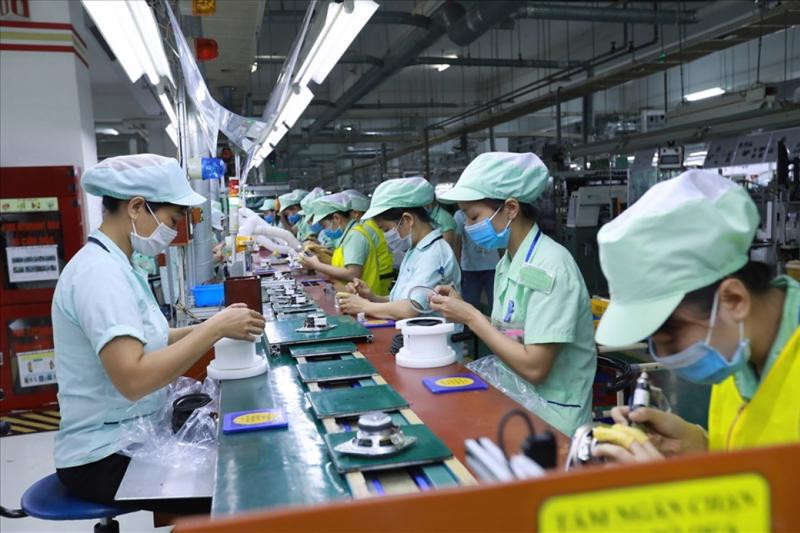 Thị trường lao động vẫn phải đối mặt với những khó khăn, thách thức. Ảnh minh họa
