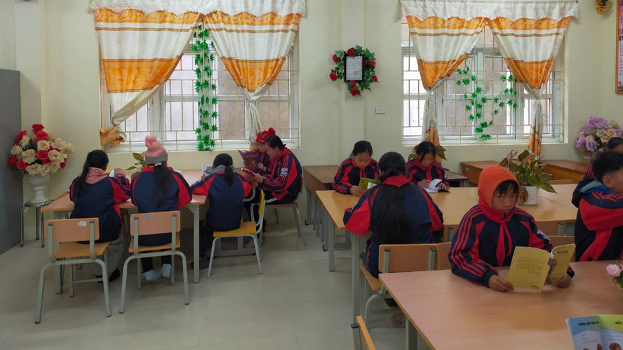 Thư viện của Trường PTDTBT THCS Thiện Hòa (Lạng Sơn) được đầu tư khang trang và tiện nghị hơn. Ảnh NT Thư viện của Trường PTDTBT THCS Thiện Hòa (Lạng Sơn) được đầu tư khang trang và tiện nghị hơn. Ảnh NT