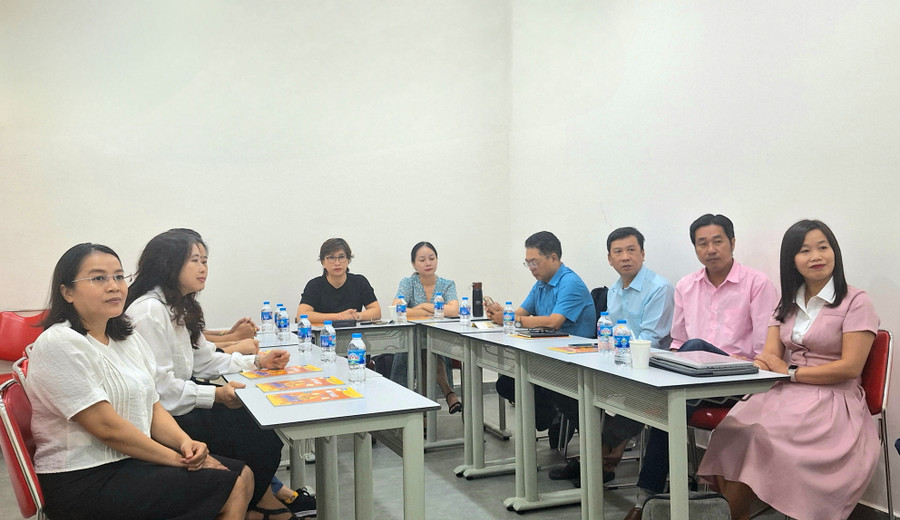 Đại biểu tham dự lớp tập huấn báo cáo viên. (Ảnh: Trọng Nhân) Đại biểu tham dự lớp tập huấn báo cáo viên. (Ảnh: Trọng Nhân)