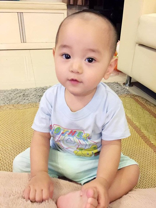 con trai tra my idol hao hung di du lich cung bo me - 6