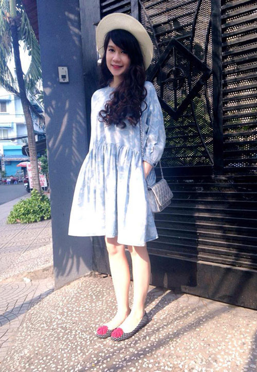 Thời trang bầu “vạn người mê” của bà xã ca sĩ Lý Hải ảnh 14 Thời trang bầu vạn người mê của bà xã ca sĩ Lý Hải