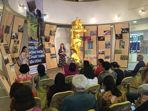 Những chớp hình tôn vinh đóng góp của phụ nữ nông thôn với phát triển bền vững ảnh 4