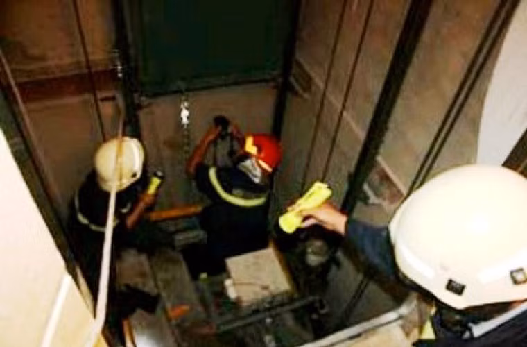 Những vụ “thang máy giết người” rùng rợn nhất ảnh 4