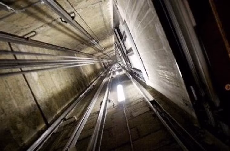 Những vụ “thang máy giết người” rùng rợn nhất ảnh 5