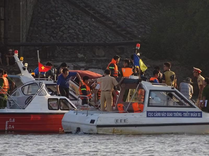 Sập cầu Ghềnh: Bộ GTVT mời chuyên gia khảo sát - 1