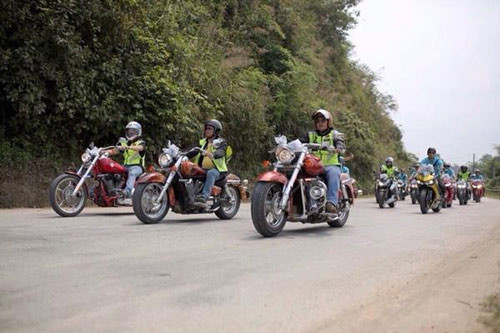 Choáng váng với đám cưới tràn ngập vàng ở Hà Tĩnh ảnh 2 Choáng váng với đám cưới tràn ngập vàng ở Hà Tĩnh - 2